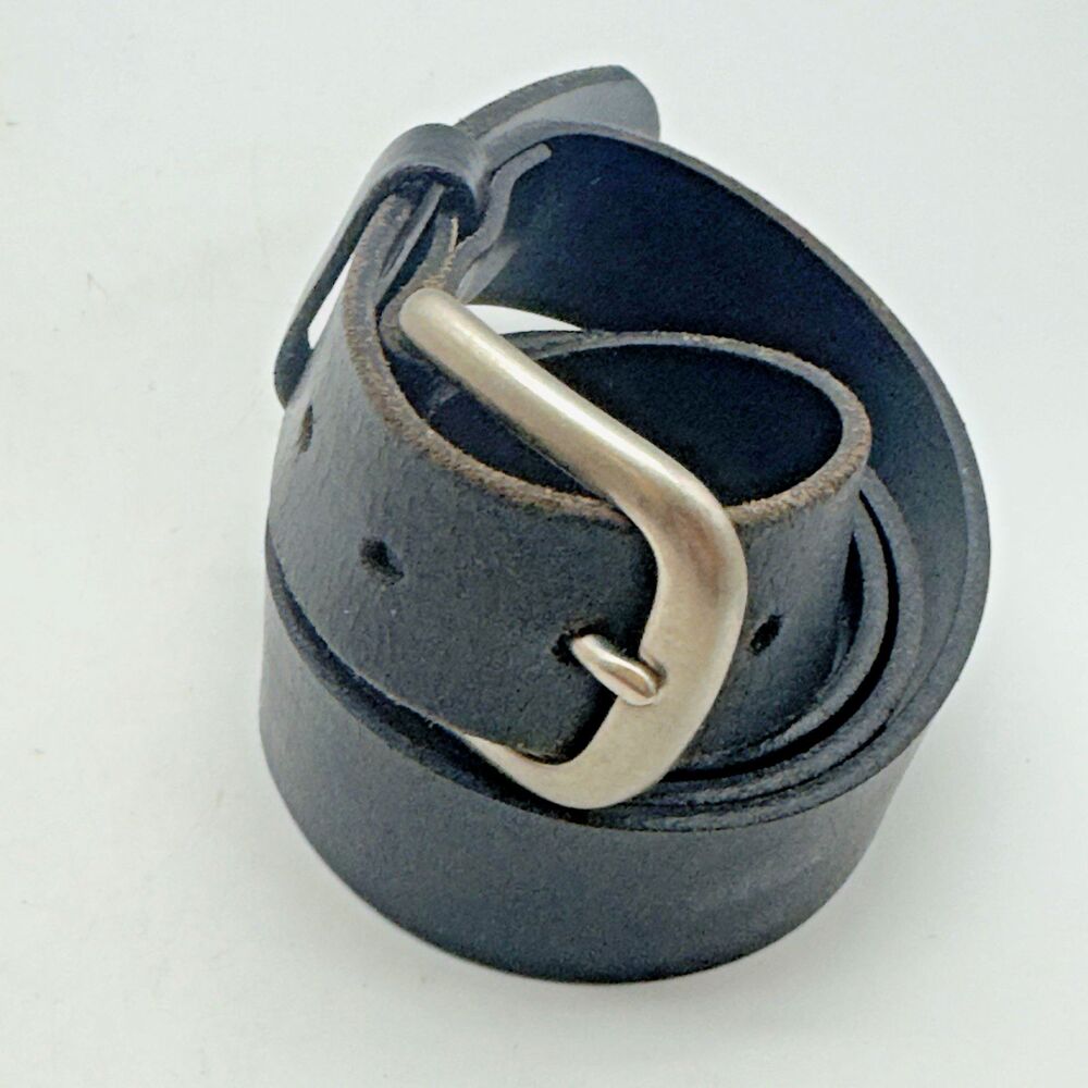 Levi’s Black 1.25" Genuine Leather Belt Men's waist 38 Silver Buckle 11LO0203